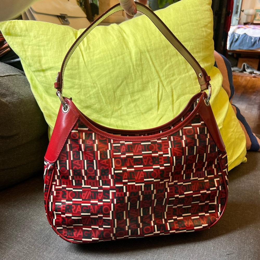 Vintage Salvatore Ferragamo red logo purse. Authentic. perfect condition